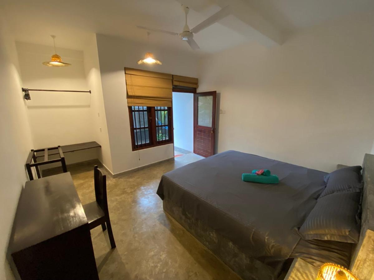 Hotel The Calm Palm Hikkaduwa Exterior foto