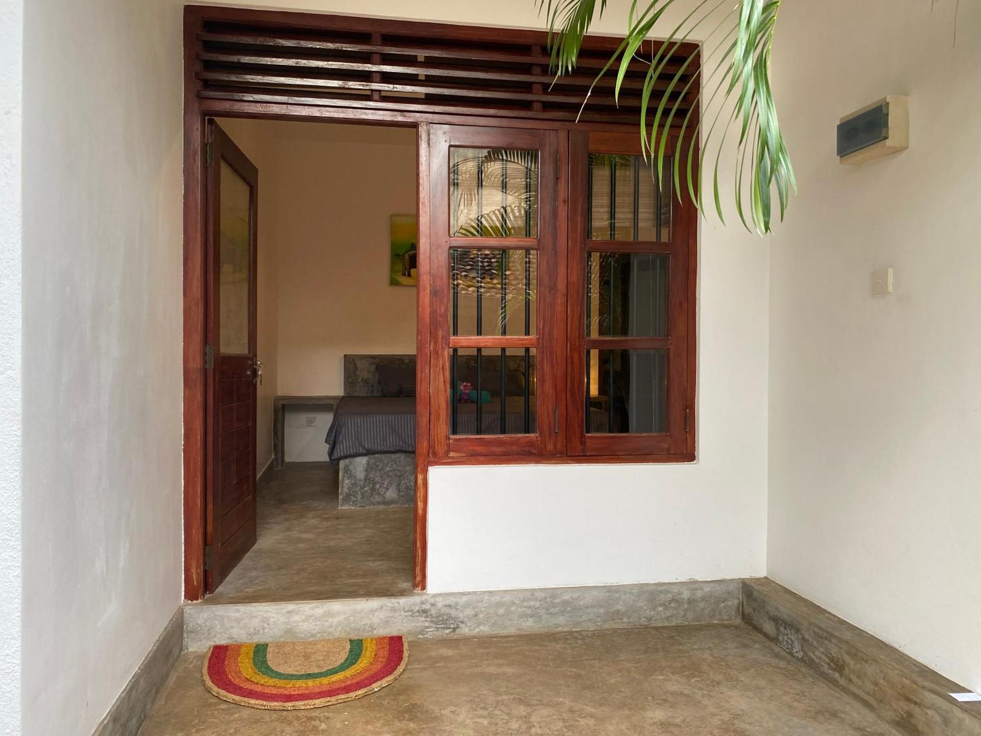 Hotel The Calm Palm Hikkaduwa Exterior foto