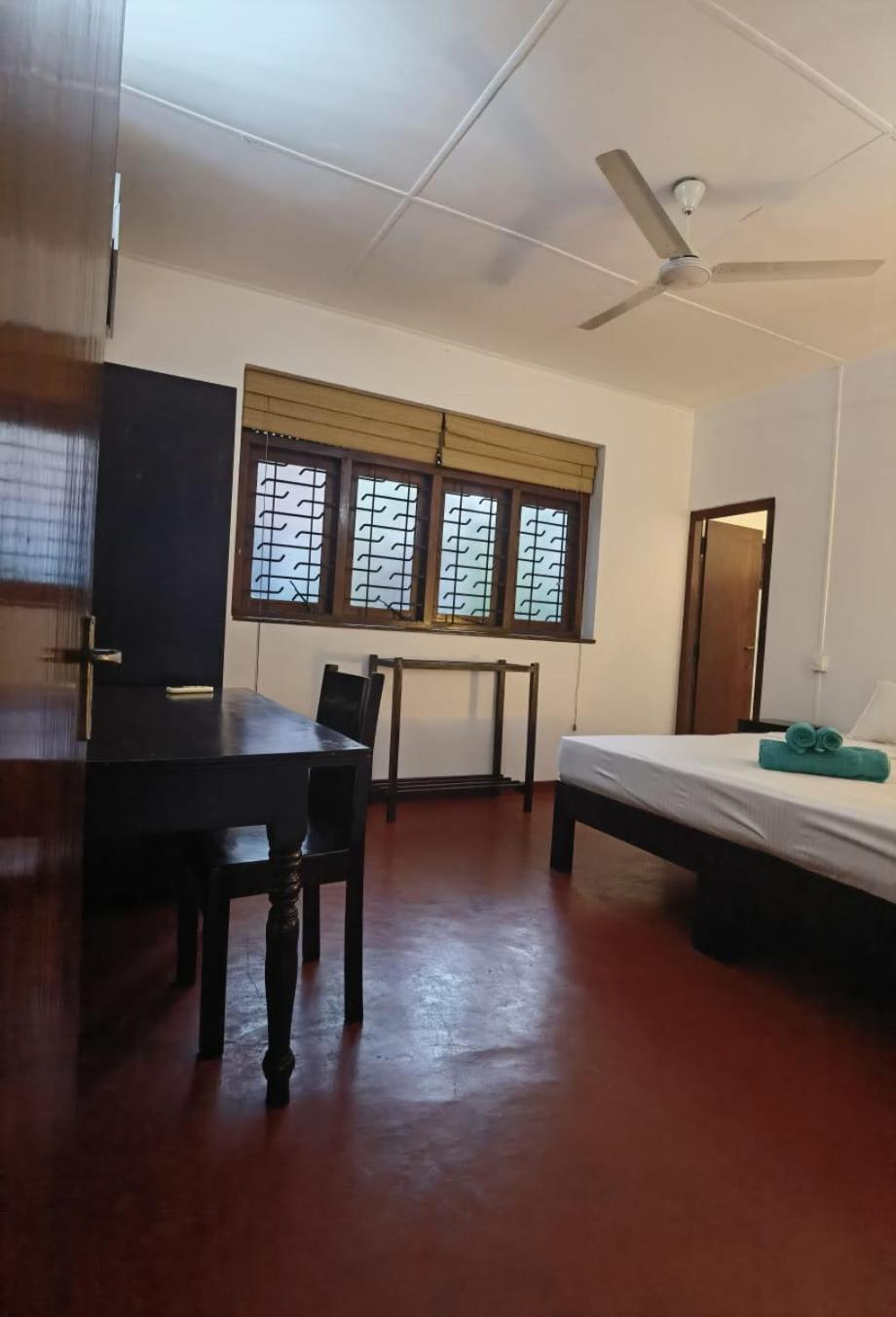 Hotel The Calm Palm Hikkaduwa Zimmer foto